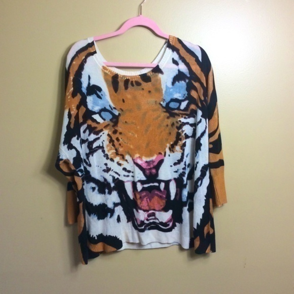 Monroe and Main viscose 3/4 sleeve tiger sweater. 1X